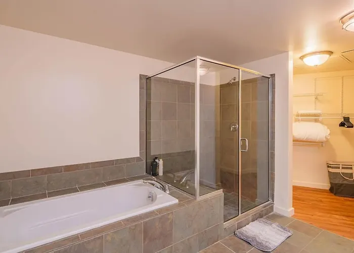 Stadium District Pool Gym Balcony Parking Wd Apartment Phoenix